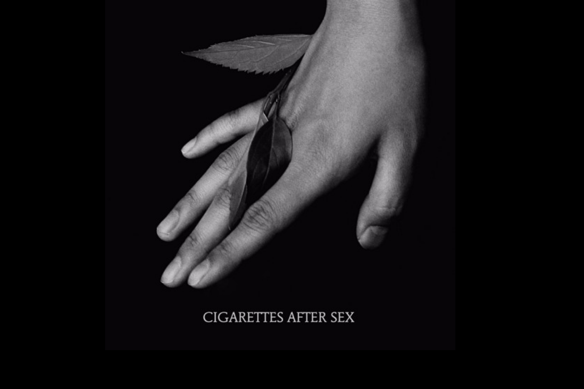 Cigarettes After Sex - Heavenly ( lyrics ) 
